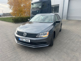 Volkswagen Jetta foto 2