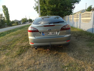 Ford Mondeo foto 7