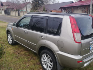 Nissan X-Trail foto 8