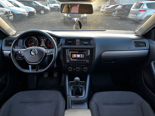 Volkswagen Jetta foto 10