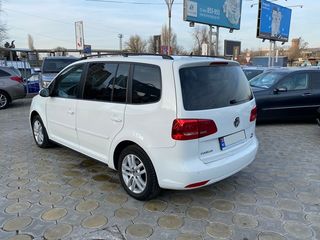 Volkswagen Touran foto 7