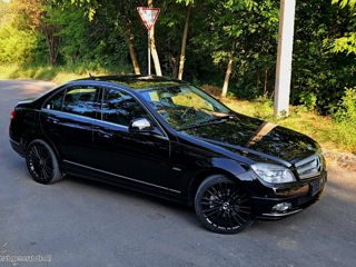Mercedes C-Class фото 0