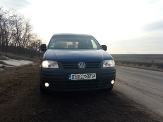 Volkswagen Caddy foto 1