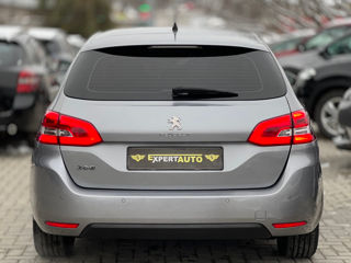 Peugeot 308 foto 4