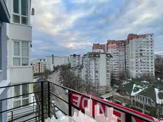 Apartament cu 3 camere, 94 m², Buiucani, Chișinău foto 12