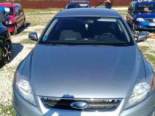 Ford Mondeo foto 2