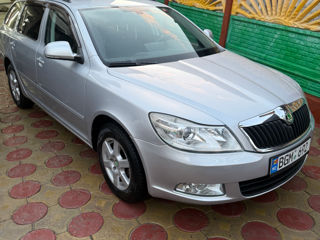 Skoda Octavia foto 2