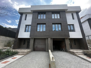 Duplex modern în Sectorul Centru lângă Parcul Valea Trandafirilor