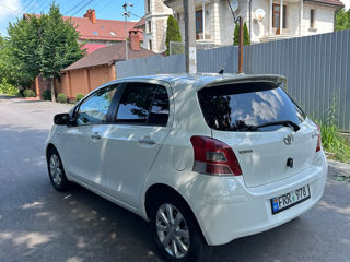 Toyota Yaris foto 5