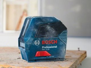 Nivelă cu laser Bosch