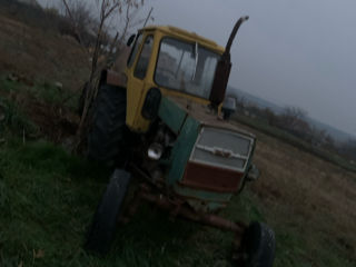 Vând tractor iumza6