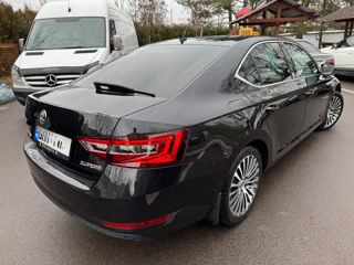 Skoda Superb foto 3