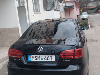 Volkswagen Jetta foto 2