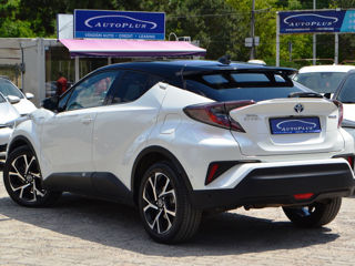 Toyota C-HR фото 4