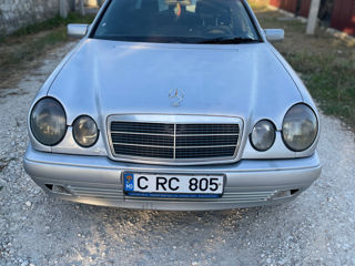 Mercedes E-Class