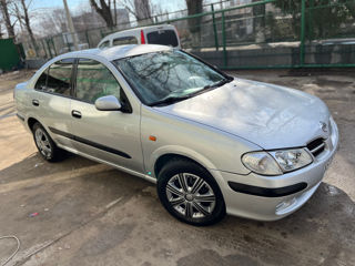 Nissan Almera foto 2