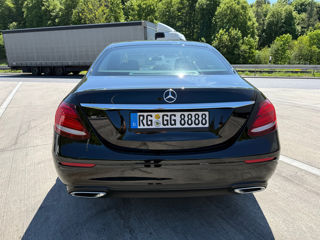 Mercedes E-Class foto 4