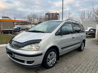 Ford Galaxy foto 2