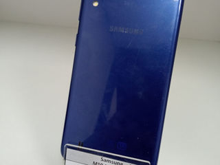 Samsung M10 /16 GB - 890 Lei