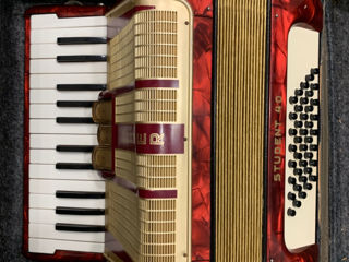 Hohner student 40 bași in 5 randuri butoane