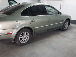 Volkswagen Passat foto 2