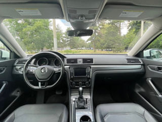 Volkswagen Passat foto 6