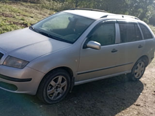 Skoda Fabia foto 3