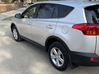 Toyota Rav 4 foto 2