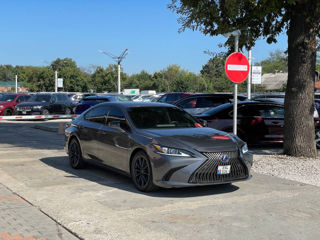 Lexus ES Series