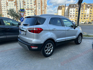 Ford EcoSport foto 2