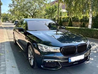 BMW 7 Series foto 8