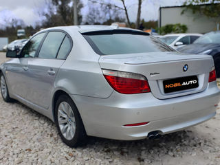 BMW 5 Series foto 4