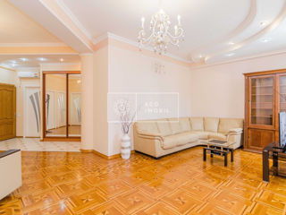Apartament cu 3 camere, 116 m², Centru, Chișinău foto 2