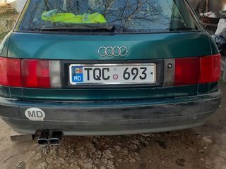 Audi 80 foto 9