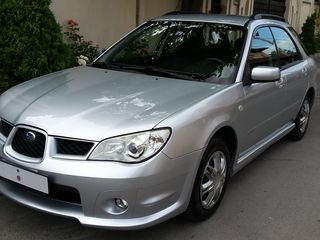 Subaru Impreza foto 1