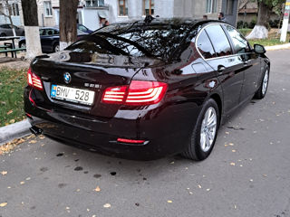 BMW 5 Series foto 5