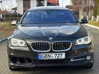 BMW 5 Series foto 3