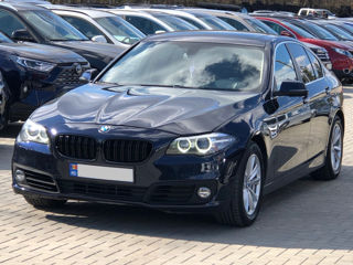 BMW 5 Series foto 1