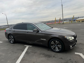 BMW 7 Series foto 4