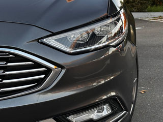 Ford Fusion foto 9