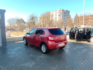 Dacia Sandero foto 3