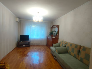 Apartament cu 3 camere, 90 m², Botanica, Chișinău foto 4