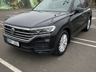 Volkswagen Touareg foto 2