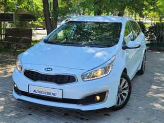 KIA Ceed foto 2