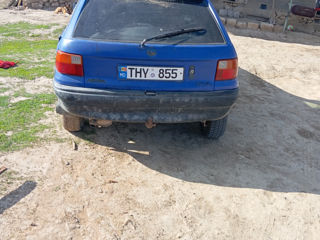 Opel Astra foto 1