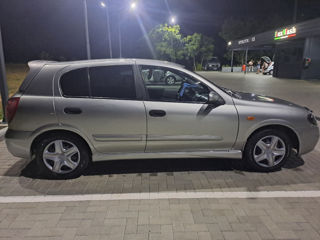 Nissan Almera foto 4