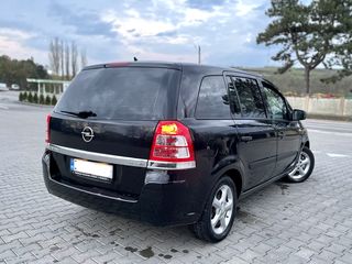 Opel Zafira foto 5