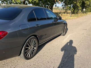 Mercedes E-Class foto 4