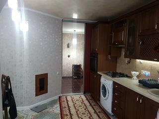 Apartament cu 4 camere, 100 m², Centru, Glodeni, Glodeni foto 4