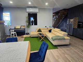 Casa  Duplex  250m² mobilata Colonita foto 2